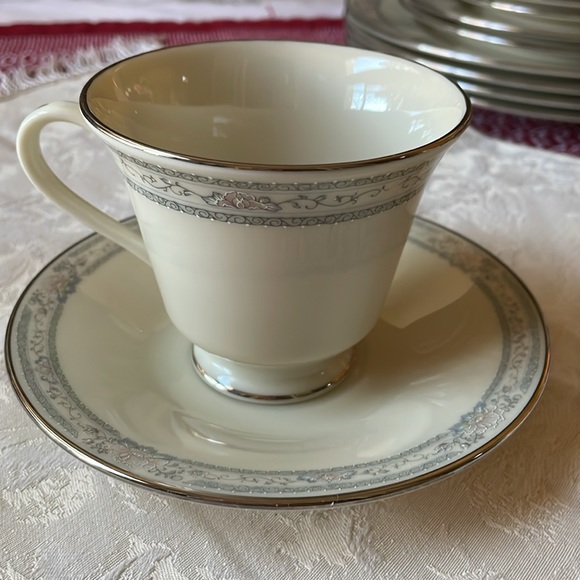 Lenox china Tea Cup & Saucer set Charleston Pattern Made in USA 1980-1989 - Picture 10 of 10